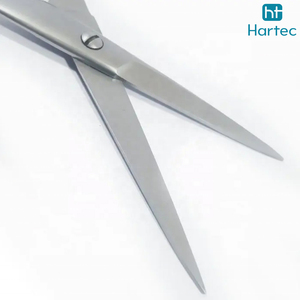 Tijeras de Peluquería Profesionales al por Mayor, con Logotipo Personalizado OEM, Mango de Plástico Negro, Acero Inoxidable con Alto Contenido de Carbono, para Cortar el Cabello - Product Image 5