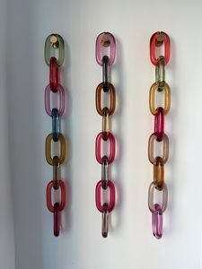 Decoración de pared con cadena de resina hecha a mano, adorno moderno para interiores, ideal para decoración del hogar, oficina o restaurante. - Product Image 5