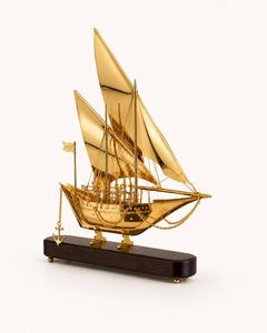 เรือใบทองเหลืองประดับตกแต่งพร้อมฐานไม้ |   โมเดลเรือประมงทำมือสำหรับตกแต่งโต๊ะทำงานที่บ้านและเป็นของขวัญ - Product Image 6