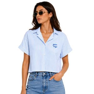 Camisa Corta a Rayas Azul Claro y Blanco Personalizada para Mujer, Blusa Casual de Verano con Botones y Logotipo Bordado Personalizado OEM - Product Image 1