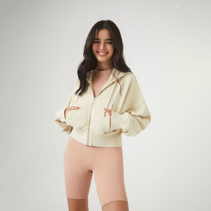 Sudadera con Capucha Oversize Personalizada de Alta Calidad para Mujer, con Bordado y Estampado, Cierre de Cremallera, 100% Algodón, Estilo Crop - Product Image 5