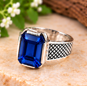 Anillo de Plata de Ley con Zafiro Azul, Anillo para Hombre con Gema Azul Corte Esmeralda, Joyería de Plata Grabada Vintage - Product Image 2