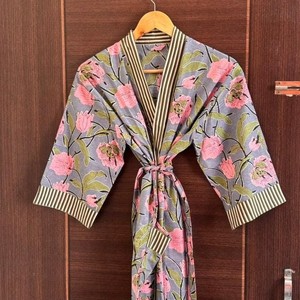 Peignoir en coton en gros, Kimono de nuit fait main, Robe élégante et douce, Kimono imprimé en coton, Kimono long artisanal - Product Image 3