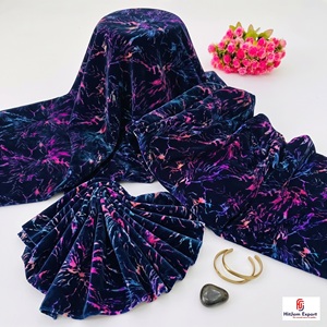 Tissu en velours imprimé sur mesure avec feuille métallisée pour ameublement de luxe, vêtements, décoration intérieure, textile – Fabricant et fournisseur OEM/ODM sur mesure - Product Image 3