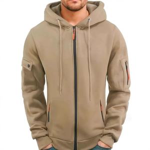 Sudadera con Capucha Negra para Hombre con Detalles en Verde Neón, Corte Regular, Estilo Casual para Otoño, Tela French Terry - Product Image 5