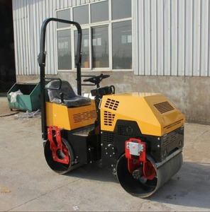 รถบดถนนแบบสั่นสะเทือนคุณภาพสูงจากโรงงานโดยตรง ขนาด 1-3 ตัน เครื่องบดอัดแอสฟัลต์แบบดรัมคู่ขนาดเล็ก สำหรับงานก่อสร้างถนน - Product Image 4