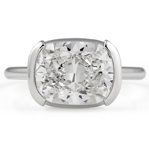 Anillo de compromiso de diamante cultivado en laboratorio East West de 3.54 ct con corte cojín, engaste de media montura en oro blanco, venta al por mayor, directo de fábrica - Product Image 3