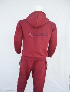 Ensemble de survêtement personnalisé en molleton respirant à capuche pour hommes et femmes, fabricant OEM de vêtements de sport, vente en gros de survêtements en coton pour l'automne - Product Image 4