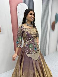 Lehenga Choli en satin de soie pur brodé avec de riches travaux de sequins – Tenue de créateur pour mariage et occasions festives - Product Image 5