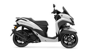 Motocyclette de mobilité urbaine TRICITY 125 2025 avec une vitesse maximale de 100 km/h - Product Image 6