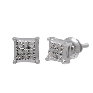 Venta al por mayor 4 mm corte redondo Natural blanco diamante Stud pendientes 925 plata esterlina estilo moderno 0,05 Ct - Product Image 1