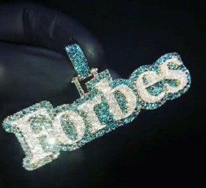 Colgante de Plata Bañada en Rodio con Incrustaciones de Diamantes de Moissanita VVS, Zafiro Blanco y Azul, en Venta - Product Image 1