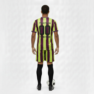 Ensemble de maillot et short de football pour adultes avec application personnalisée du nom de l'équipe, 100% polyester, dernières tendances - Product Image 3