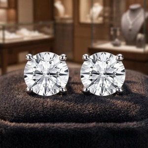 Clous d'oreilles solitaires en or blanc 14 carats à finition miroir et taille brillant (Cadeau de luxe exquis pour femmes) - Product Image 3