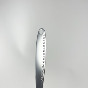 Outils à fromage en acier inoxydable 3 en 1 Grattoir à beurre Épandeur à bigoudi avec couteau à beurre multifonction à bord dentelé - Product Image 4