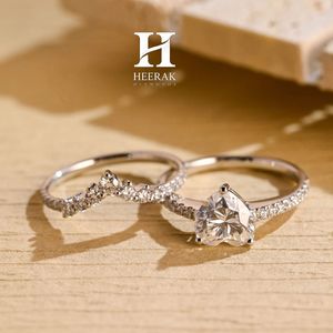 Ensemble de bagues de mariage tendance en forme de cœur, 2 pièces, couronne entrelacée, bande chevron, or blanc 10K 14K, bijoux personnalisés - Product Image 4