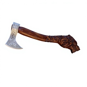 Hache viking sculptée à la main sur mesure par BA Enterprises |   Hache artisanale en acier à haute teneur en carbone avec tête de loup gravée et manche en bois |   Nordique - Product Image 1