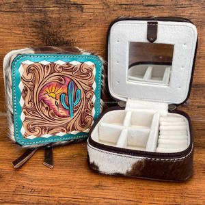 Venta caliente de cuero mecanizado a mano personalizado portátil Mini joyero pequeño organizador de joyas de almacenamiento de viaje cajas de joyería de cuero de vaca - Product Image 3