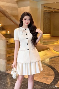 Blazer Elegante con Peplum para Mujer, Chaqueta Estructurada con Cintura Ajustada, Corte Entallado, Estilo Minimalista Chic - Product Image 2