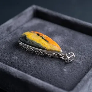 Colgante de energía curativa de Jaspe Abeja con brillo solar en plata de ley 925, unisex, estilo vintage para uso diario - Product Image 4