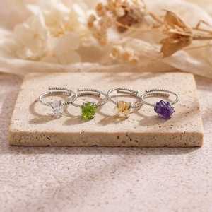 Bague en argent sterling 925 avec pierres précieuses naturelles brutes de qualité supérieure, pour un usage quotidien, vente en gros de bijoux fins - Product Image 1
