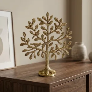 Exquise sculpture de table en laiton doré représentant l'Arbre de Vie. Des branches feuillues complexes et complexesment décorées de délicats oiseaux chanteurs - Product Image 4