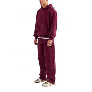Ensemble de survêtement streetwear pour homme en molleton de coton, coupe évasée, personnalisable OEM, avec pantalon de jogging évasé et sweat à capuche - Product Image 3