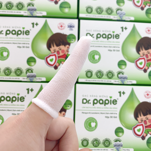 Lingettes buccales jetables en polyester non tissé, doublement stérilisées, naturelles et sûres, fabriquées au Vietnam, pour le nettoyage de la langue et comme brosse à dents à doigt pour bébé - Product Image 3