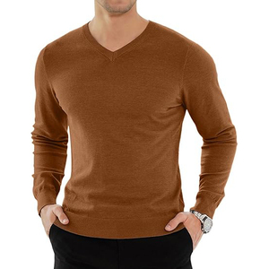 Pull Ras du Cou Classique pour Homme en Coton Anti-Boulochage Doux Tricoté avec Logo Avant – Essentiel Décontracté pour l'Hiver 280g - Product Image 1