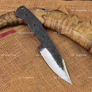 Cuchilla de Acero con Alto Contenido de Carbono 1095, Hoja Completa Forjada a Mano con Punta Caída y Mango de Madera para Fabricación de Cuchillos de Camping Personalizados - Product Image 4
