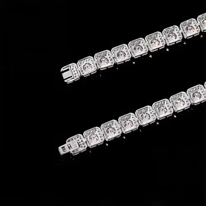 Bracelet tennis diamant le plus vendu, bijou élégant et étincelant pour femme, idéal pour les occasions de luxe, les fêtes, les mariages et les fiançailles. - Product Image 5