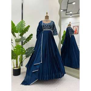 Robe de soirée XL avec fil et véritable miroir Travail élégant Dupatta complimentant le look - Product Image 2