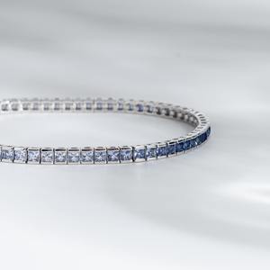 Bracelet tennis en moissanite bleue taille princesse en argent 925, bijoux fins minimalistes, fabricant indien. - Product Image 3
