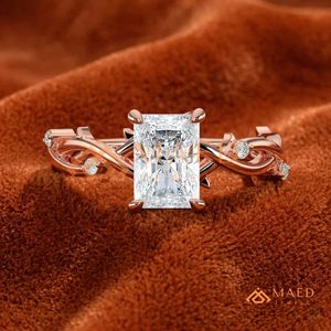 Anillo de Diamantes Radiantes Chapado en Oro Rosa de 18K – Solitario Botánico Inspirado en un Cuento de Hadas - Product Image 1