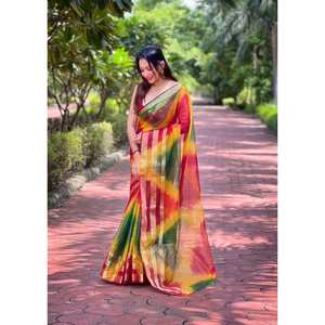 ATRACTIVA IMPRESIÓN DE ORGANZA BATIK CON FRONTERA DE JACQUARD CON LINEA DE SECUENCIA TRABAJO SAREE CON DESCOSTE ROJO - Product Image 1