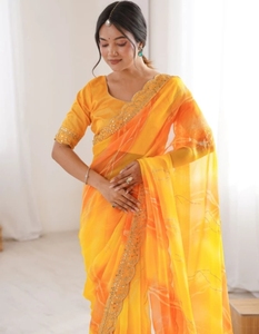 Sari de georgette de Bollywood estampado y adornado KV Ombre - Product Image 1