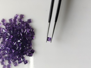 Ametista Africana Natural, Corte Cuadrado Escalonado de 3MM, Color Púrpura, Gema Suelta de la Mejor Calidad para Joyería - Product Image 1