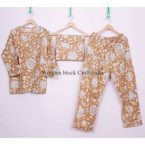 Ensemble de pyjama pour femmes fait main, imprimé floral d'hiver, 100% coton, taille élastique douce, manches longues, cadeau pour demoiselle d'honneur - Product Image 1