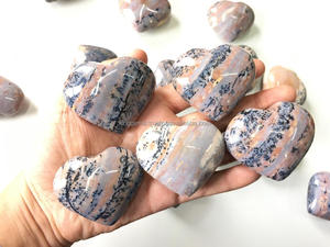 Cœur en agate dendritique durable, poli à la main et sculpté en profondeur |   Pierre précieuse Feng Shui |   Souvenir du Pérou KingGems |   Taille personnalisée | - Product Image 3
