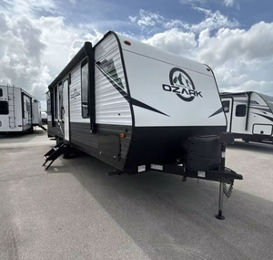 Caravanes de voyage de luxe d'occasion 2022 F-o-r-e-s-t River Ozark 2500TH - Product Image 1