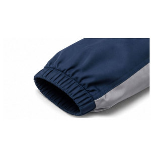 Ensemble coupe-vent personnalisé haut de gamme avec tissu léger résistant à l'eau, doublure en maille respirante et fermeture éclair intégrale - Product Image 4