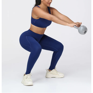 Ensemble de yoga 2 pièces pour femme : Leggings taille haute froncés à dos en V et soutien-gorge de sport à maintien élevé avec bretelles réglables et poches - Product Image 6