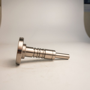 Tige tournée CNC de précision sur mesure, certifiée ISO9001, inspectée par CMM, concentricité de 0,01 mm, AMT VINA - Product Image 2
