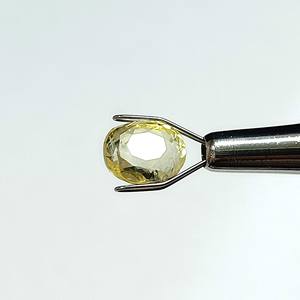Saphir jaune ovale naturel de 4,95 carats, pierres précieuses en vrac du Sri Lanka pour la fabrication de bijoux et de bagues YSOIN-136 - Product Image 1