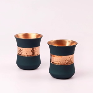 Gobelet en cuivre pur et coloré |   Gobelet à eau fait main |   Vaisselle Métallique Traditionnelle |   Fabricant Fournisseur - Product Image 6