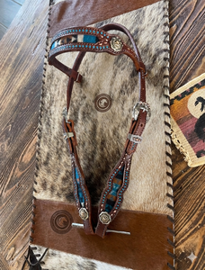 Ensemble d'attelage équestre personnalisé fait main et durable en cuir multicolore, avec têtière, collier de poitrée assorti, rênes et tourières - Product Image 1