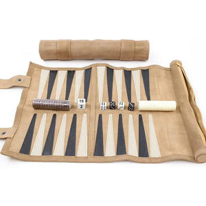 Jeu de Backgammon et Échecs Portable en Cuir Personnalisé avec Patchwork Floral, Plateau de Luxe en Cuir avec Dés et Boîte en PU - Product Image 6