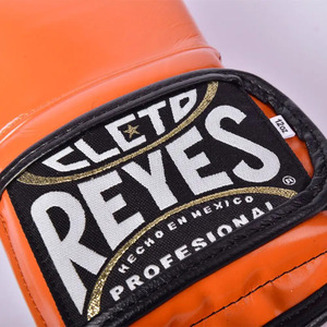 Guantes de Boxeo Cleto Reyes de Cuero Naranja con Cierre de Cordones, Equipo de Entrenamiento Profesional para Adultos, Hechos en México - Product Image 6