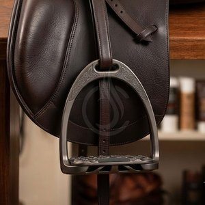 Estribos de Alta Calidad para Práctica de Equitación con Colocación Cómoda del Pie y Rendimiento Duradero para Uso Diario - Product Image 6