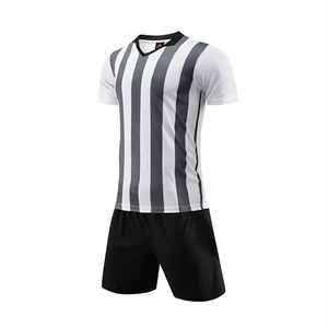 Ensemble de maillot de football unisexe blanc avec short noir, col en V, manches courtes, polyester respirant, vêtements de sport toutes saisons IRON MARK - Product Image 3